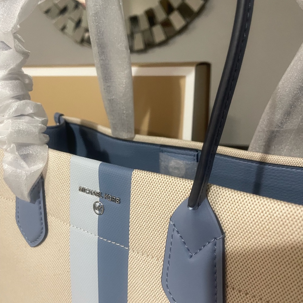NWT Micheal kors  blue Heidi Large Stripe Canvas  laptop Tote Bag original  300 - Picture 13 of 16